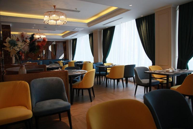 Sofia International Hotell image