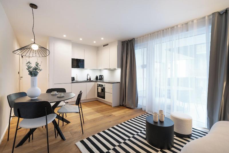 Vienna Heights Premium Apartments image