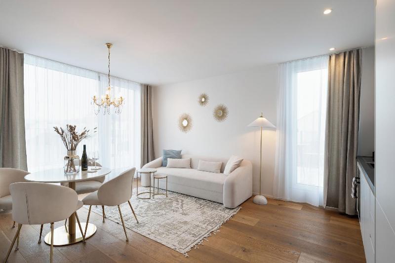 Vienna Heights Premium Apartments image
