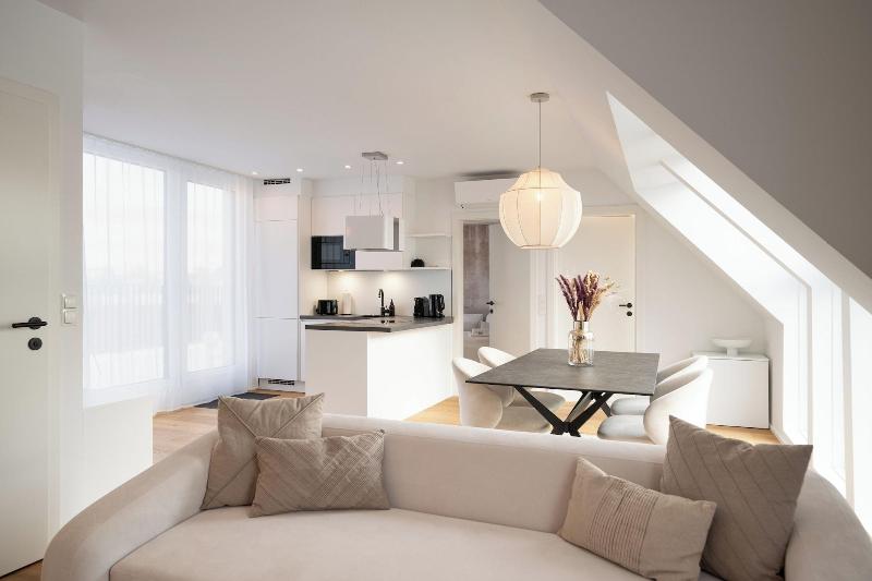 Vienna Heights Premium Apartments image