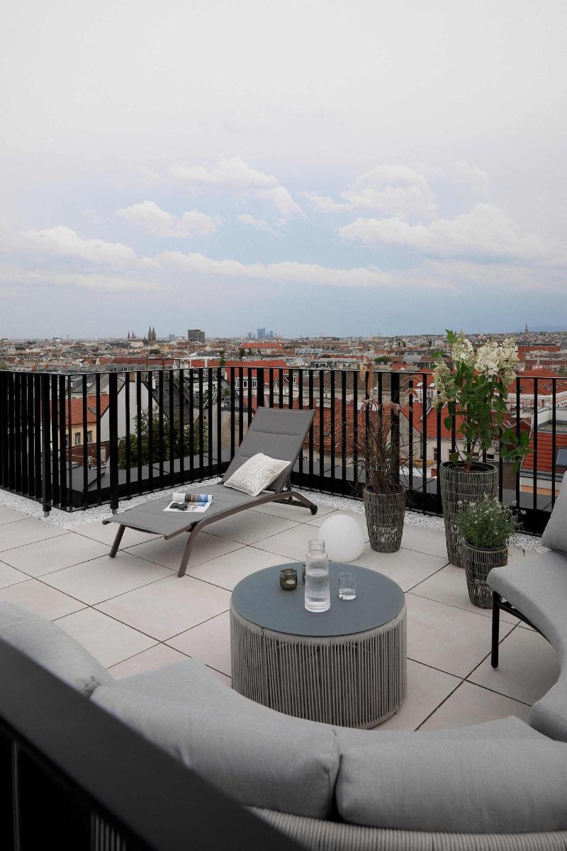 Vienna Heights Premium Apartments image
