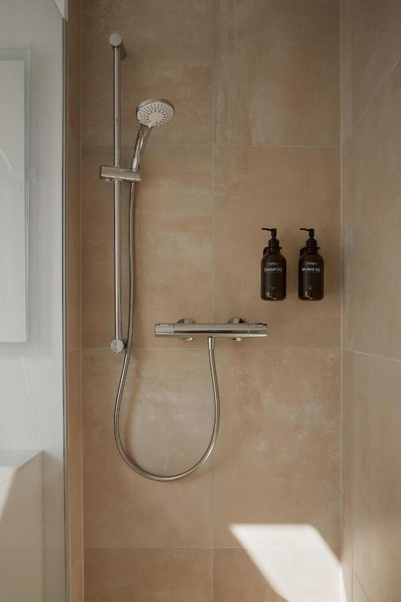 Vienna Heights Premium Apartments image