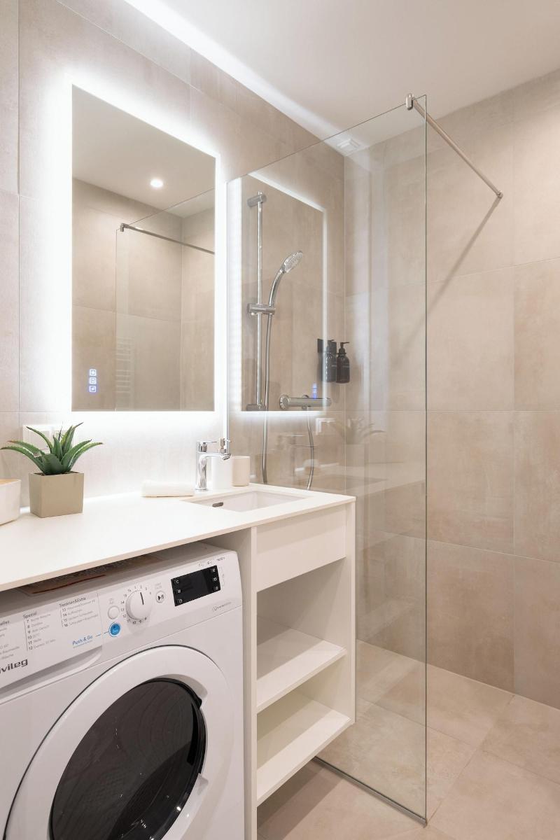 Vienna Heights Premium Apartments image