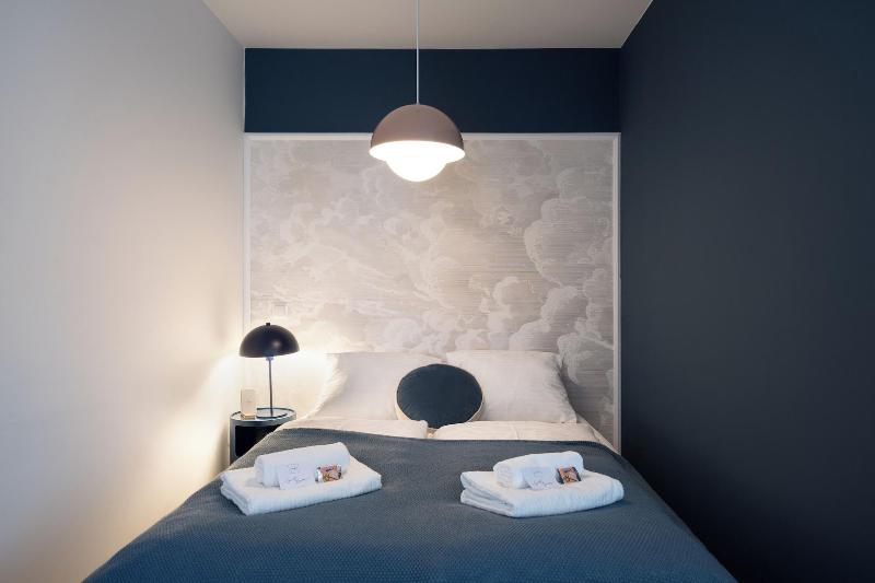 Vienna Heights Premium Apartments image