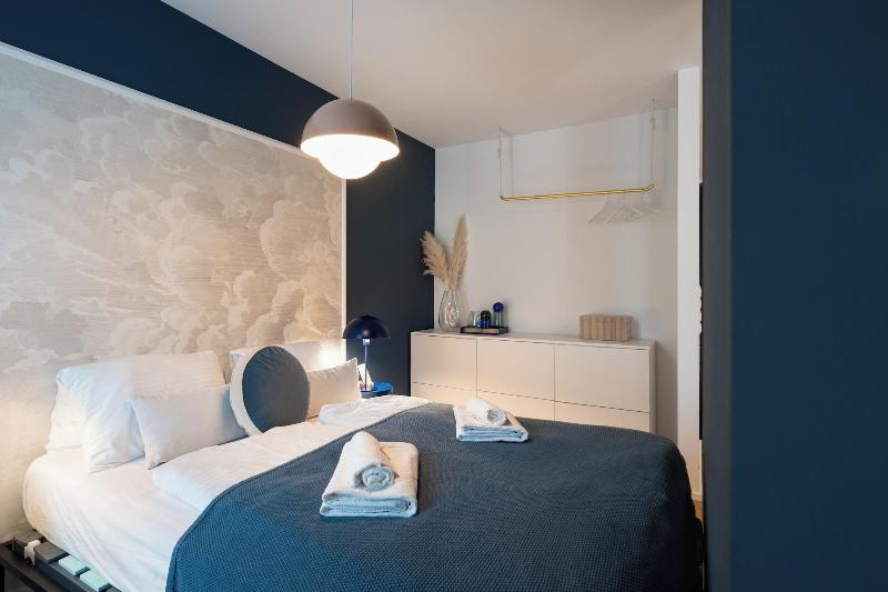 Vienna Heights Premium Apartments image