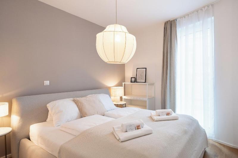 Vienna Heights Premium Apartments image