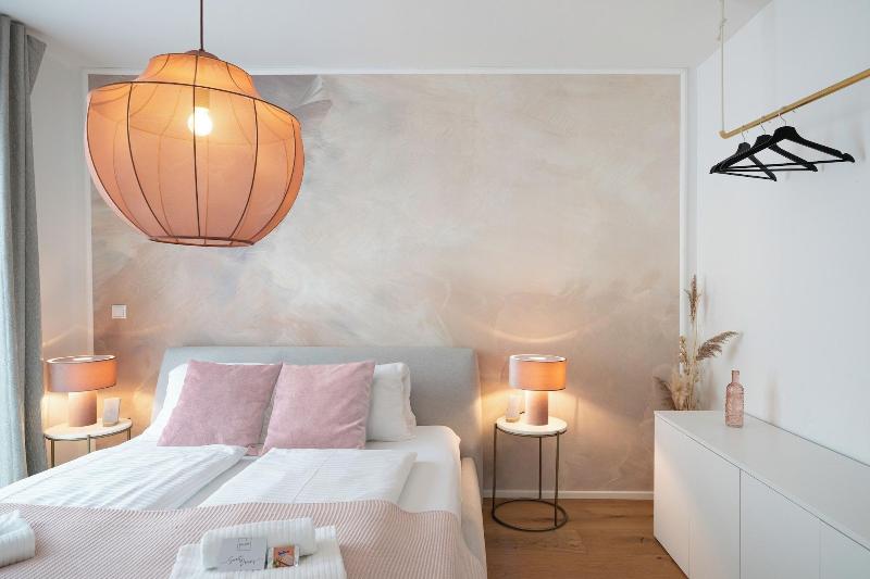 Vienna Heights Premium Apartments image