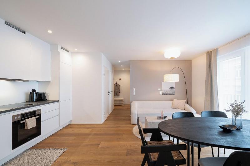 Vienna Heights Premium Apartments image