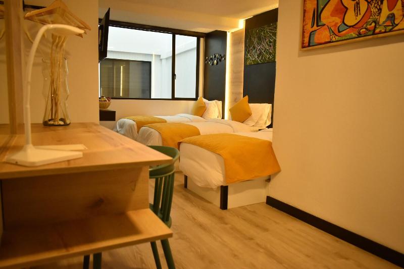 Vaway Hotel image