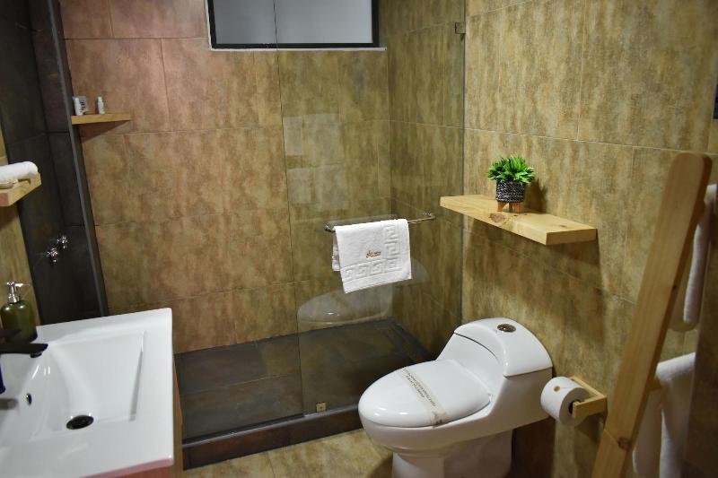 Vaway Hotel image