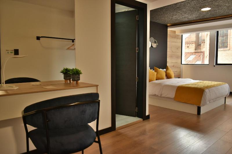 Vaway Hotel image