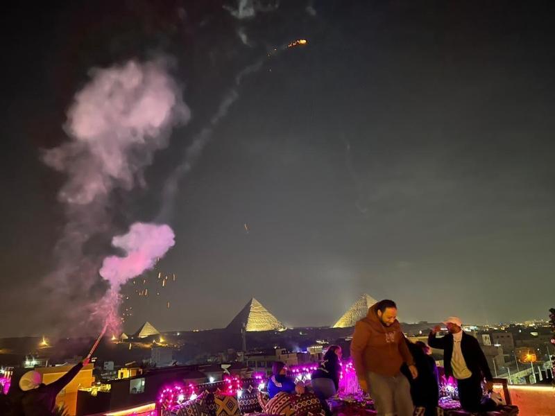 Palm Pyramids image