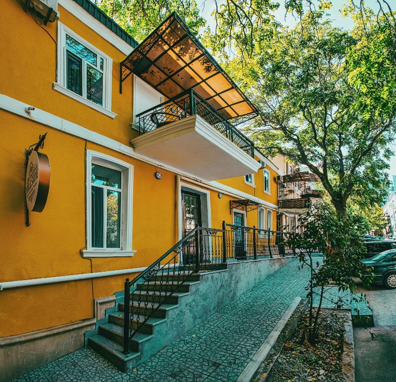 Hillside City Center Hotel