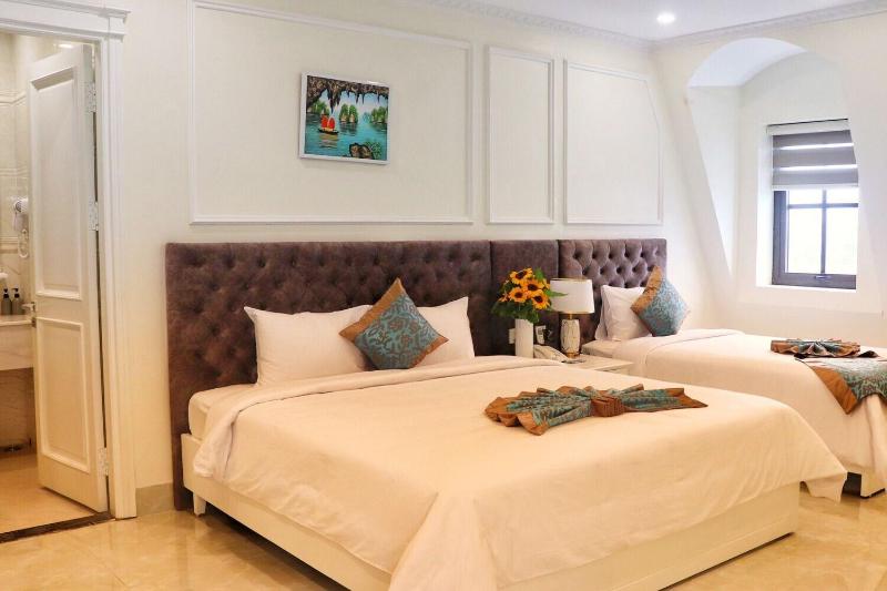 Sun Diamond Hotel image