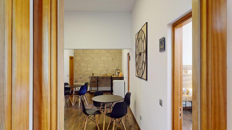 Triana Rooms Eh image