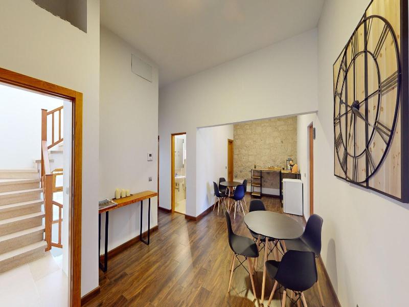 Triana Rooms Eh image