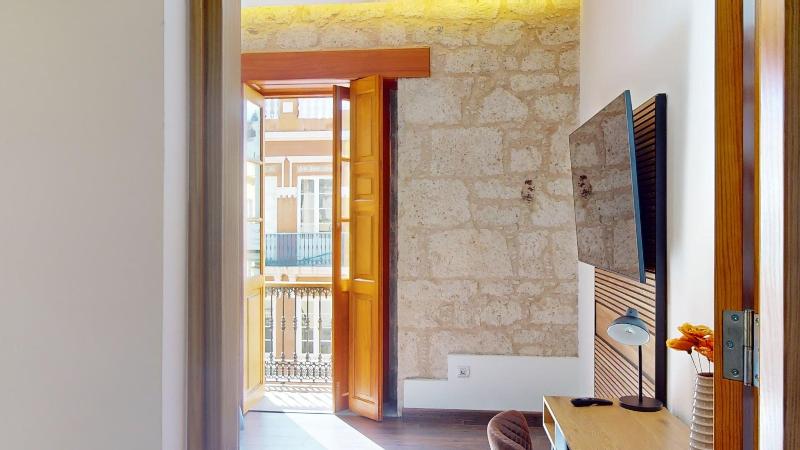 Triana Rooms Eh image