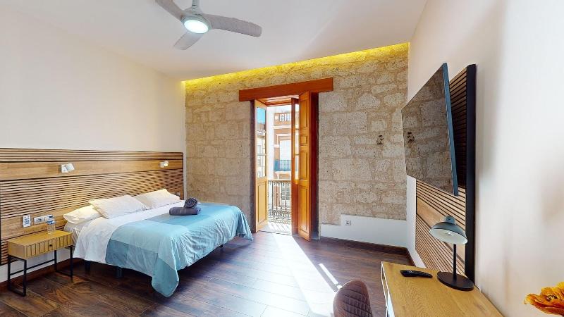Triana Rooms Eh image