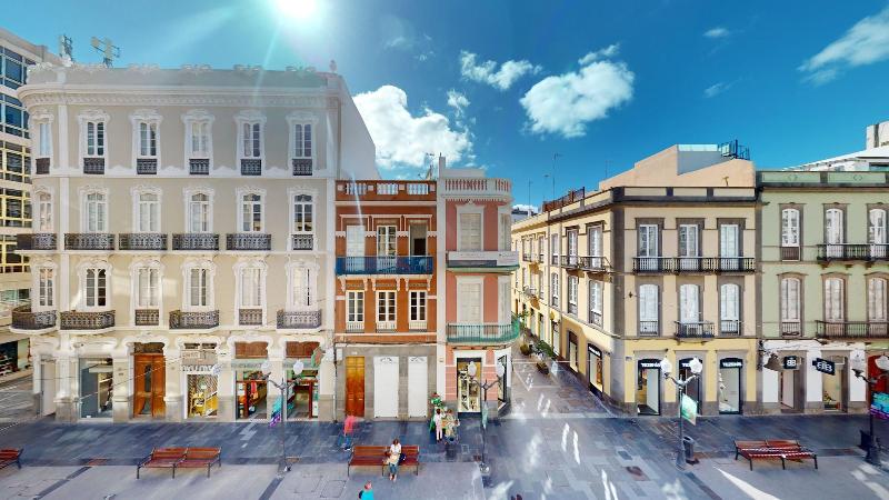 Triana Rooms Eh image