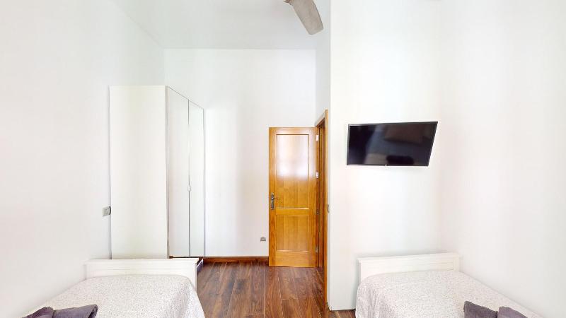 Triana Rooms Eh image