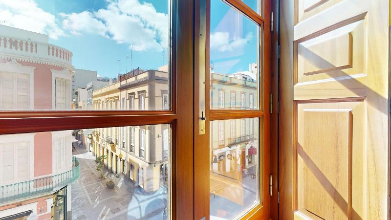 Triana Rooms Eh image