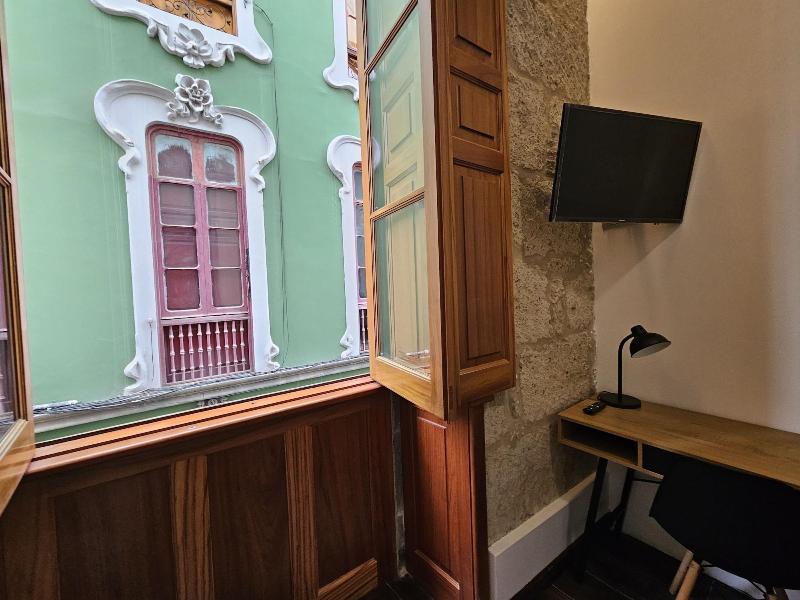 Triana Rooms Eh image