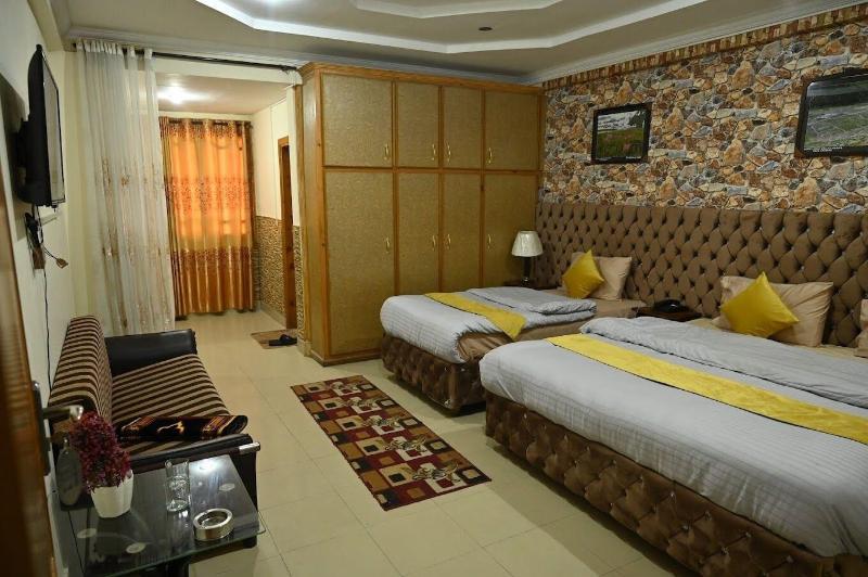 Rose Valley Hotel Naran image