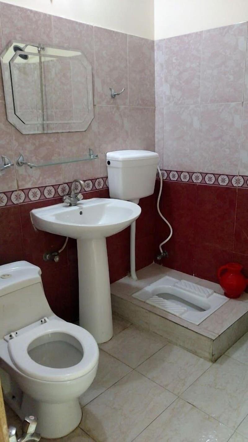 Rose Valley Hotel Naran image
