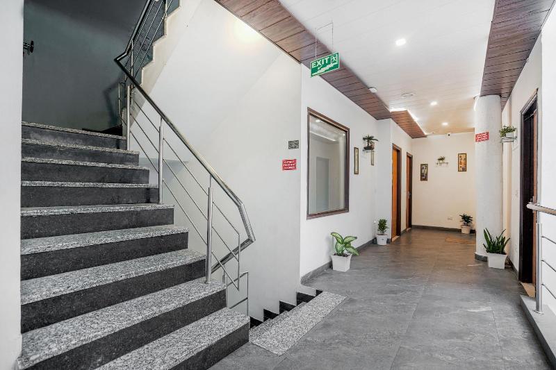 Hotel Seven image