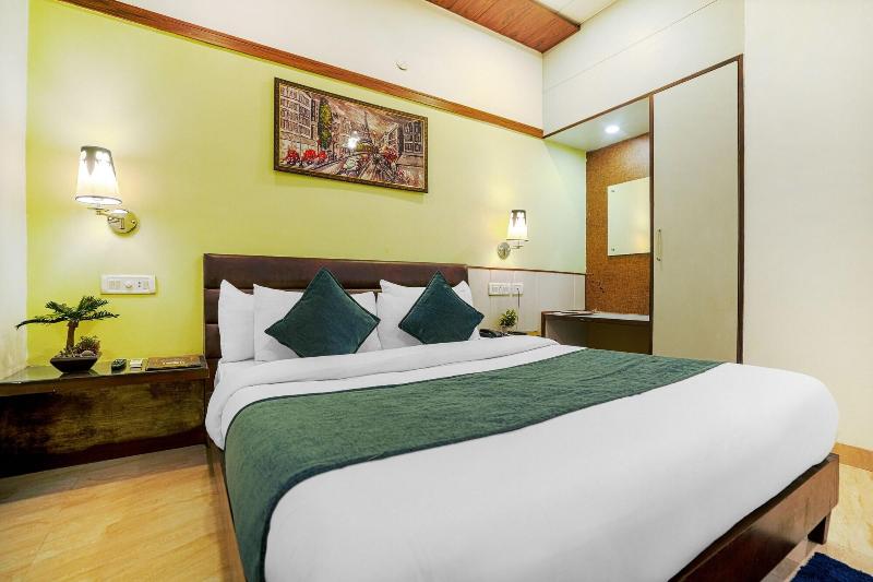 Hotel Seven image