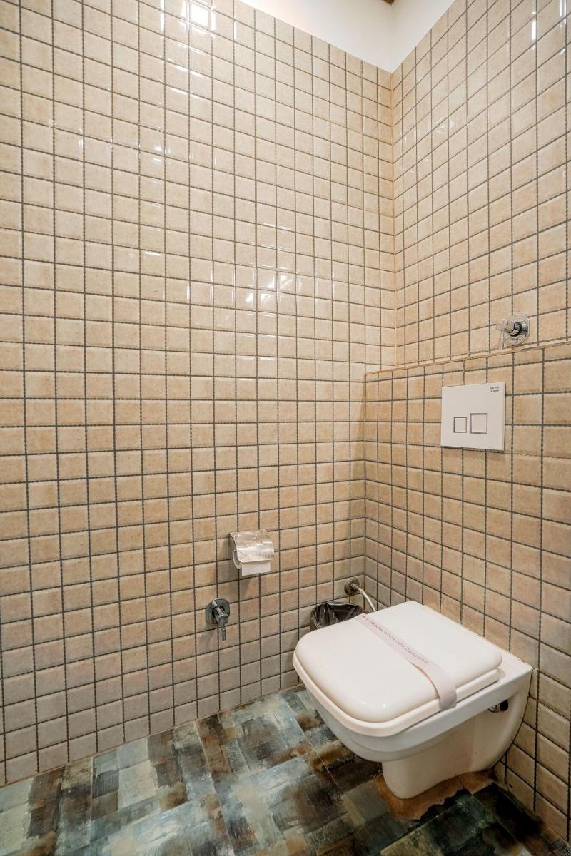 Hotel Seven image