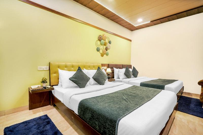 Hotel Seven image