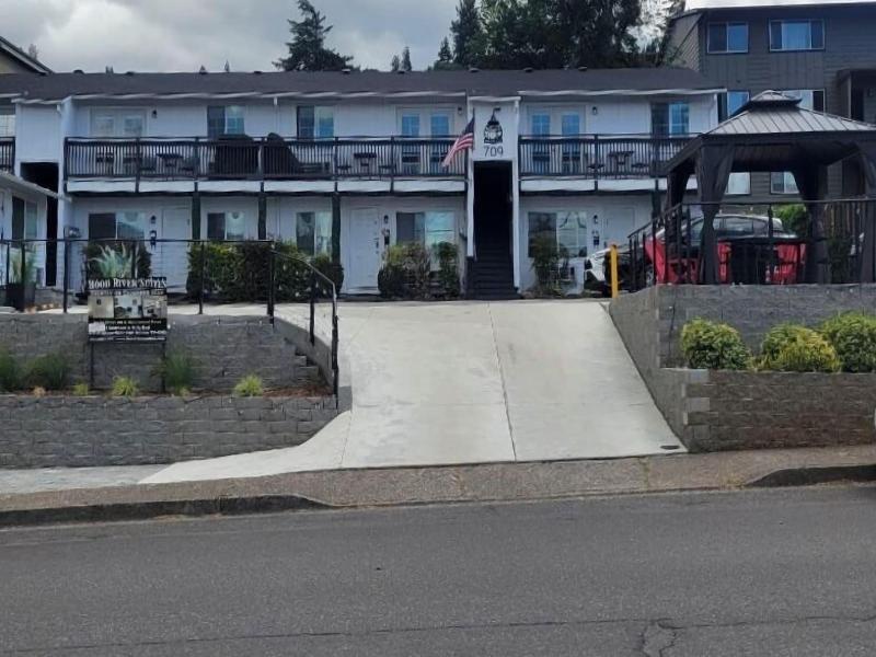 Hood River Suites Apartment Hotel
