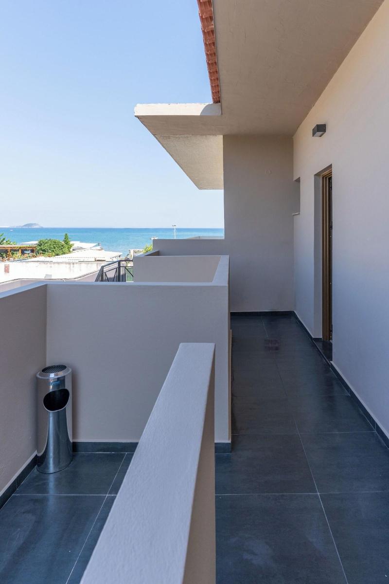Seaside Living image