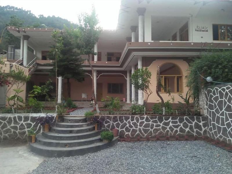 Blue Bell Hotel And Restaurant Balakot image