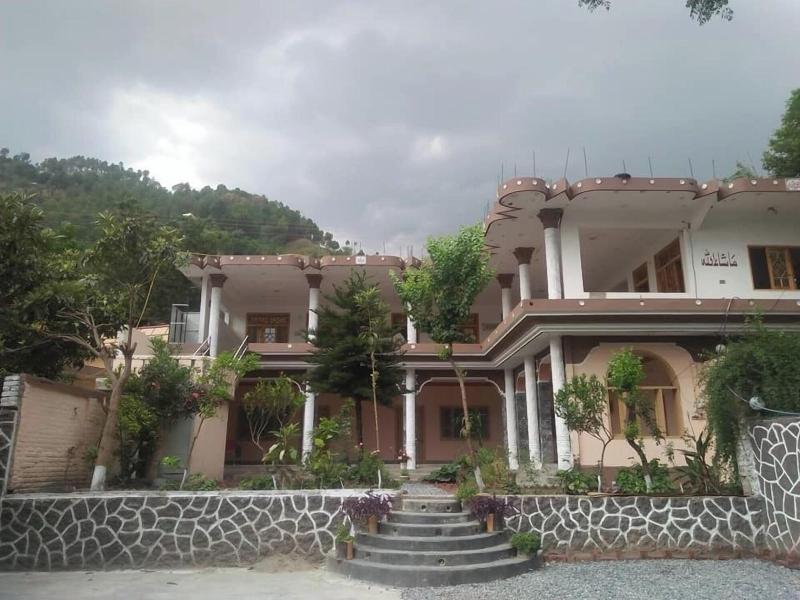 Blue Bell Hotel And Restaurant Balakot image