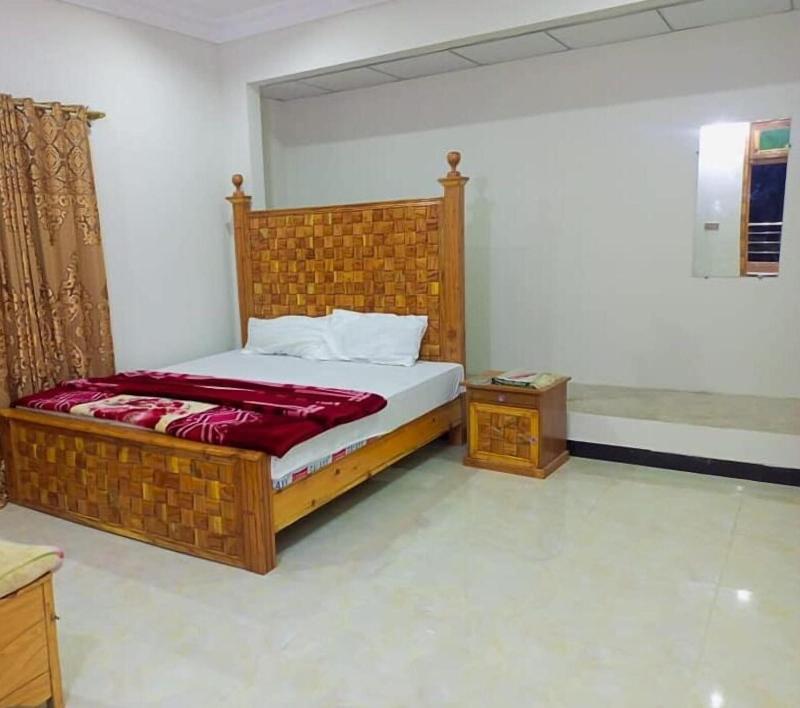 Blue Bell Hotel And Restaurant Balakot image