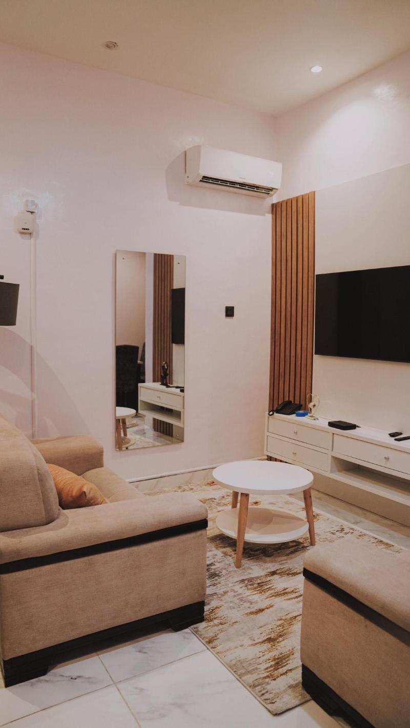 Sapphire Residences By Crystal image
