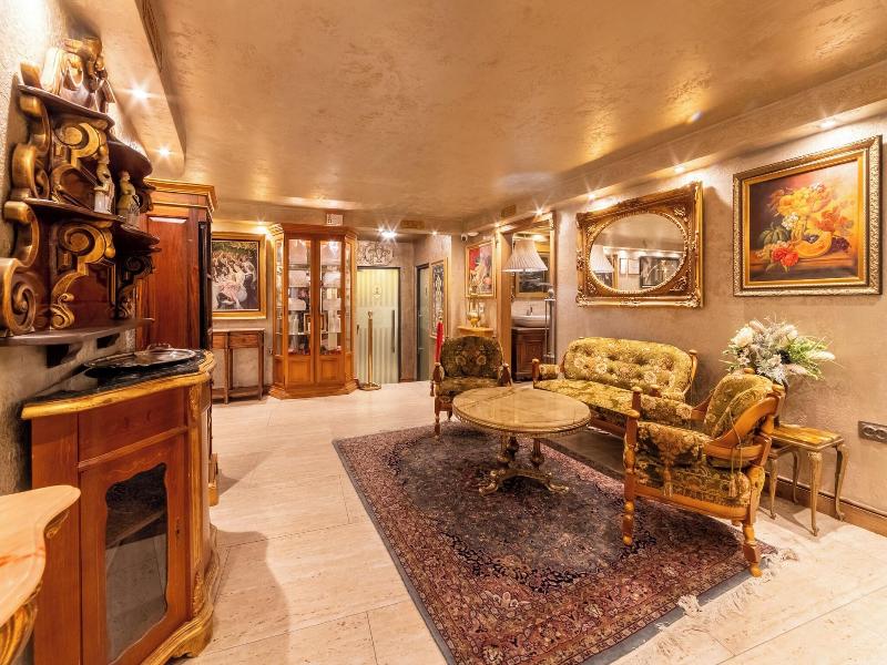 Bey House Royal Hotel image
