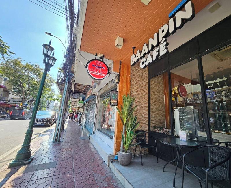 Baanpin Hotel And Cafe image