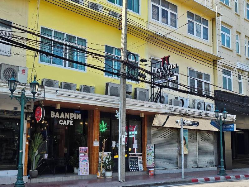 Baanpin Hotel And Cafe image