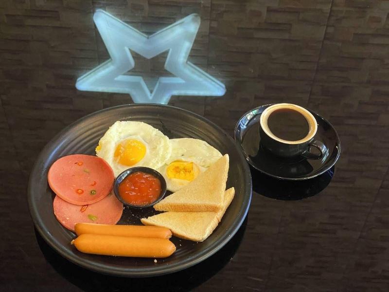 Baanpin Hotel And Cafe image