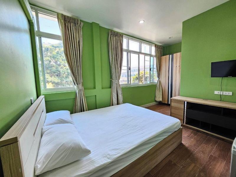 Baanpin Hotel And Cafe image