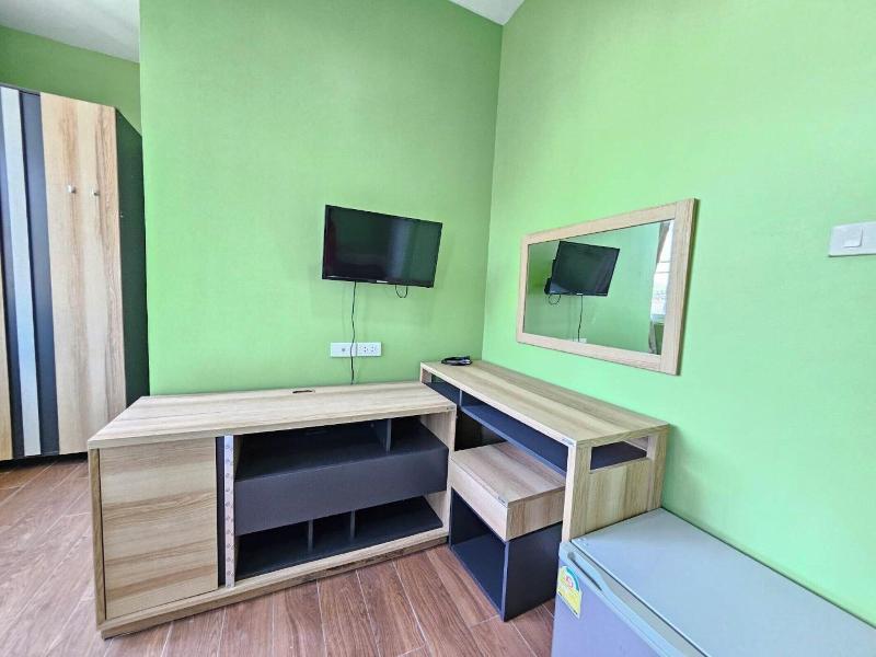 Baanpin Hotel And Cafe image