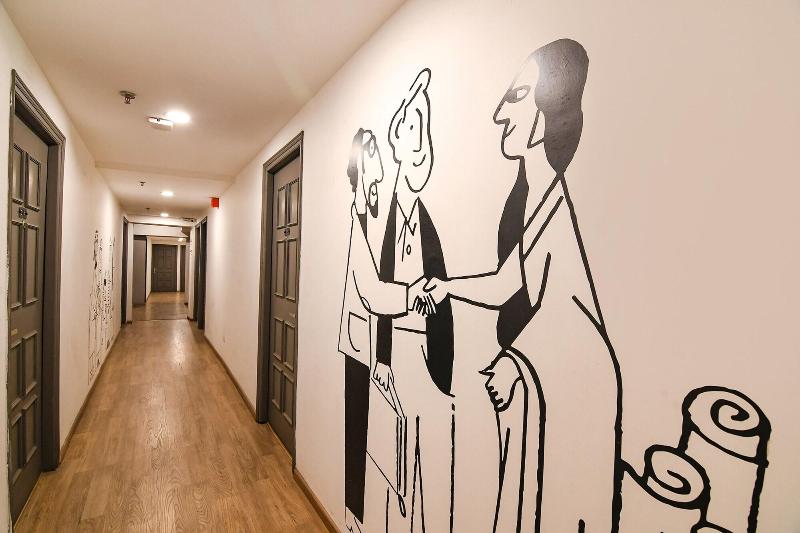 Fabhotel Sayeeda International image