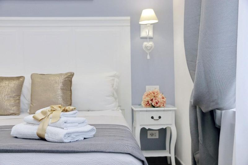 Roman Holiday Suites image