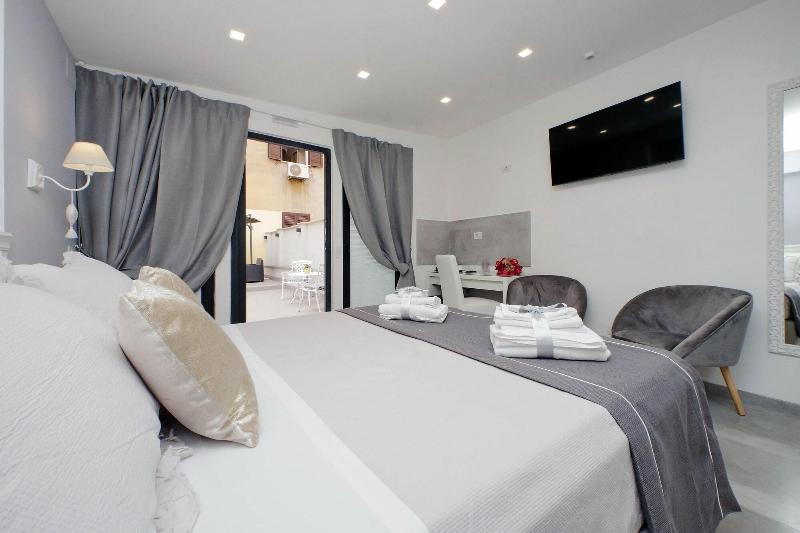 Roman Holiday Suites image
