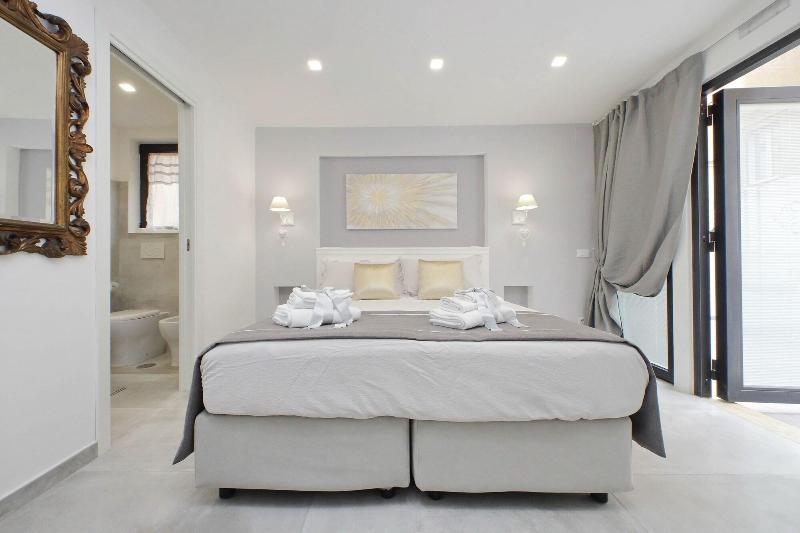 Roman Holiday Suites image