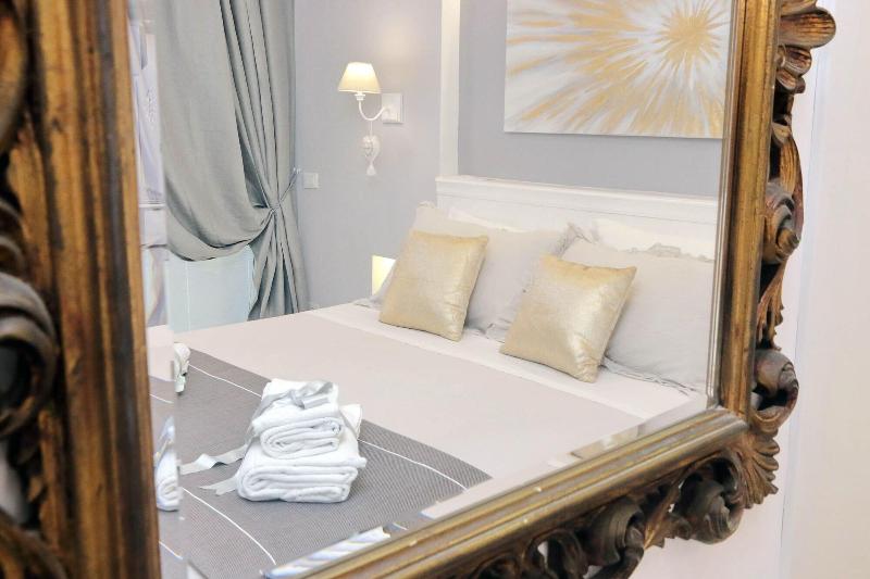 Roman Holiday Suites image