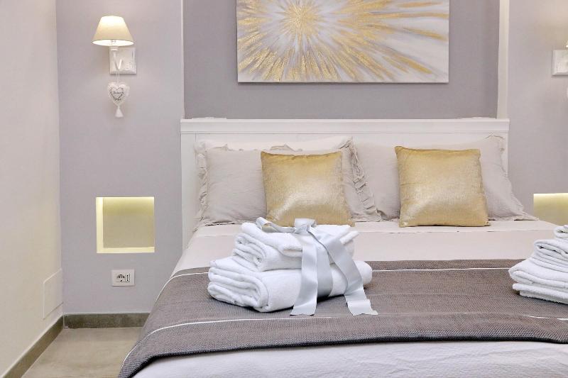 Roman Holiday Suites image